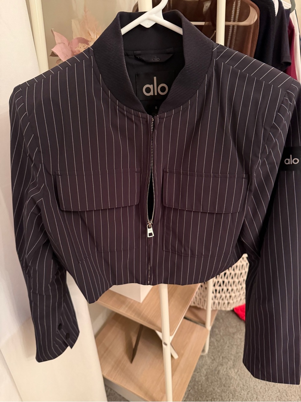 ALO Yoga Women's Main Character Pinstripe Cropped Jacket - Picture 2 of 4